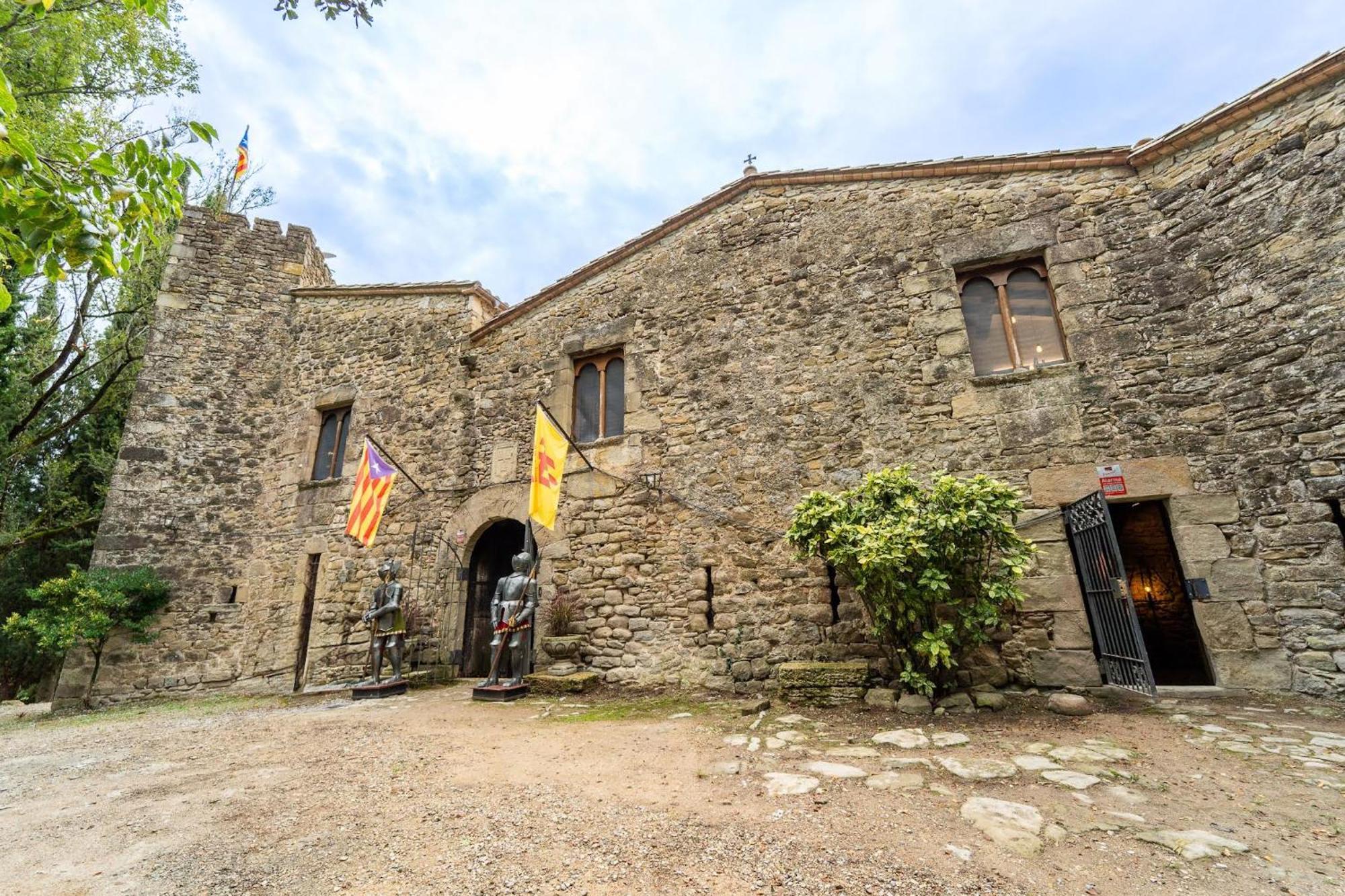 Вилла Castell In Girona Sant Miquel de Campmajor Экстерьер фото