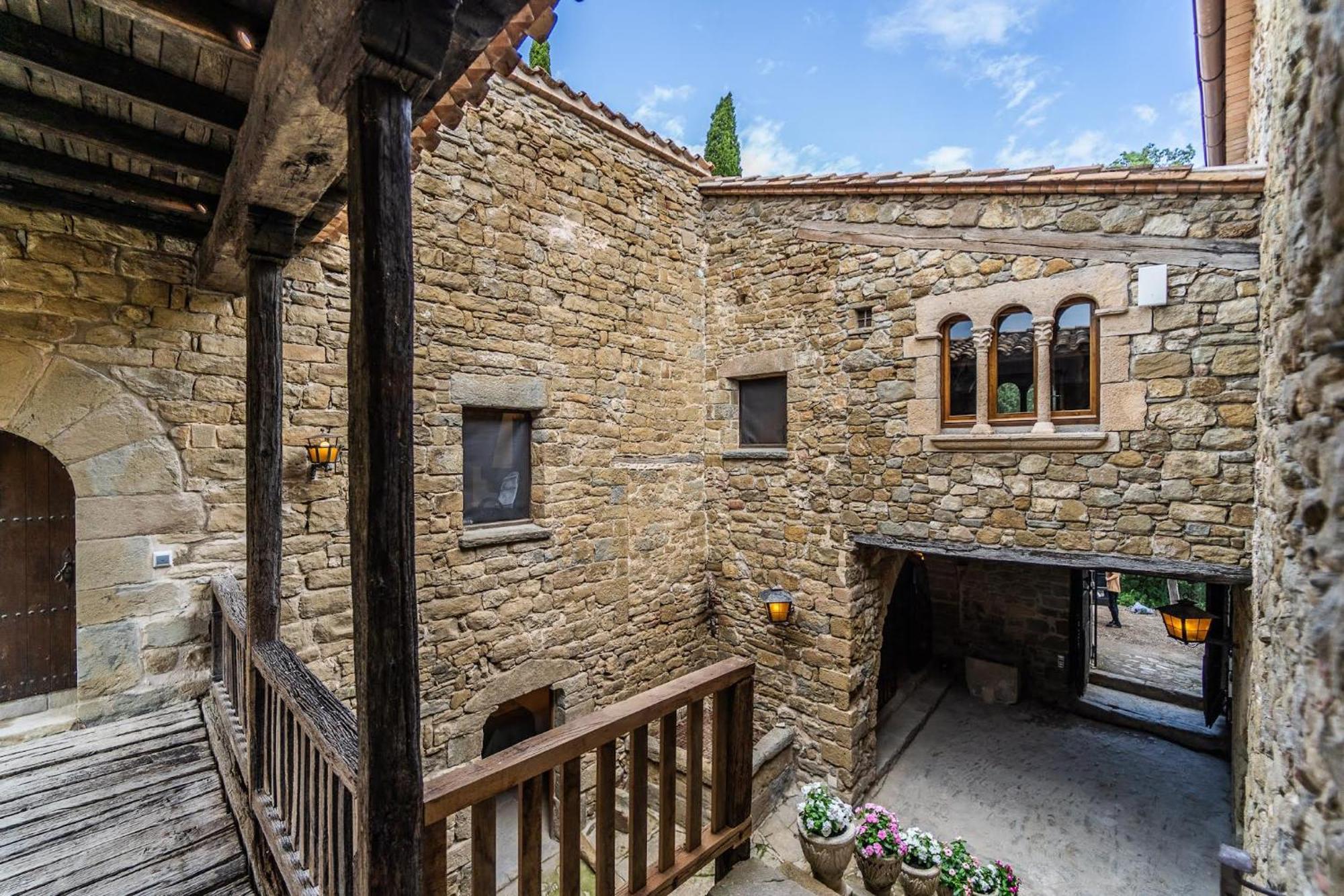 Вилла Castell In Girona Sant Miquel de Campmajor Экстерьер фото